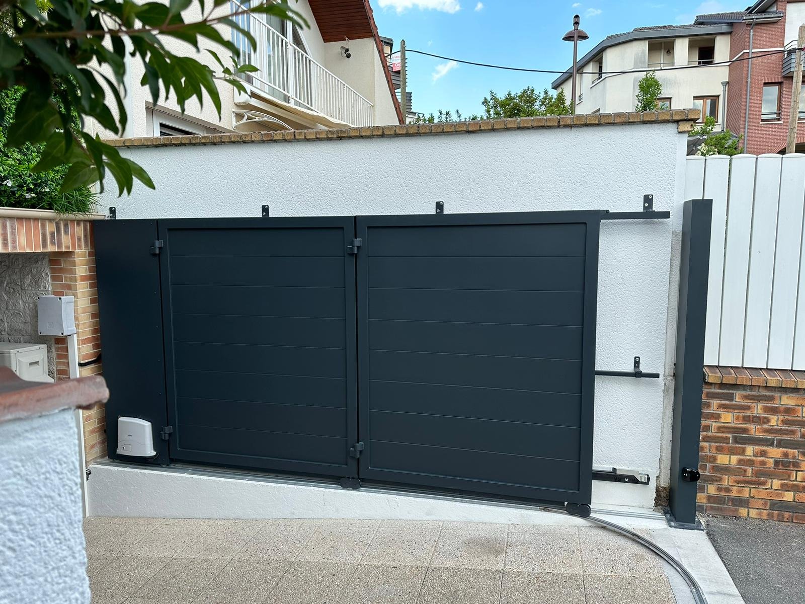 Portail Aluminium Sectionnel Coulissant Portail sectionnel fr portail-aluminium-sectionnel-coulissant-portail-sectionnel-fr